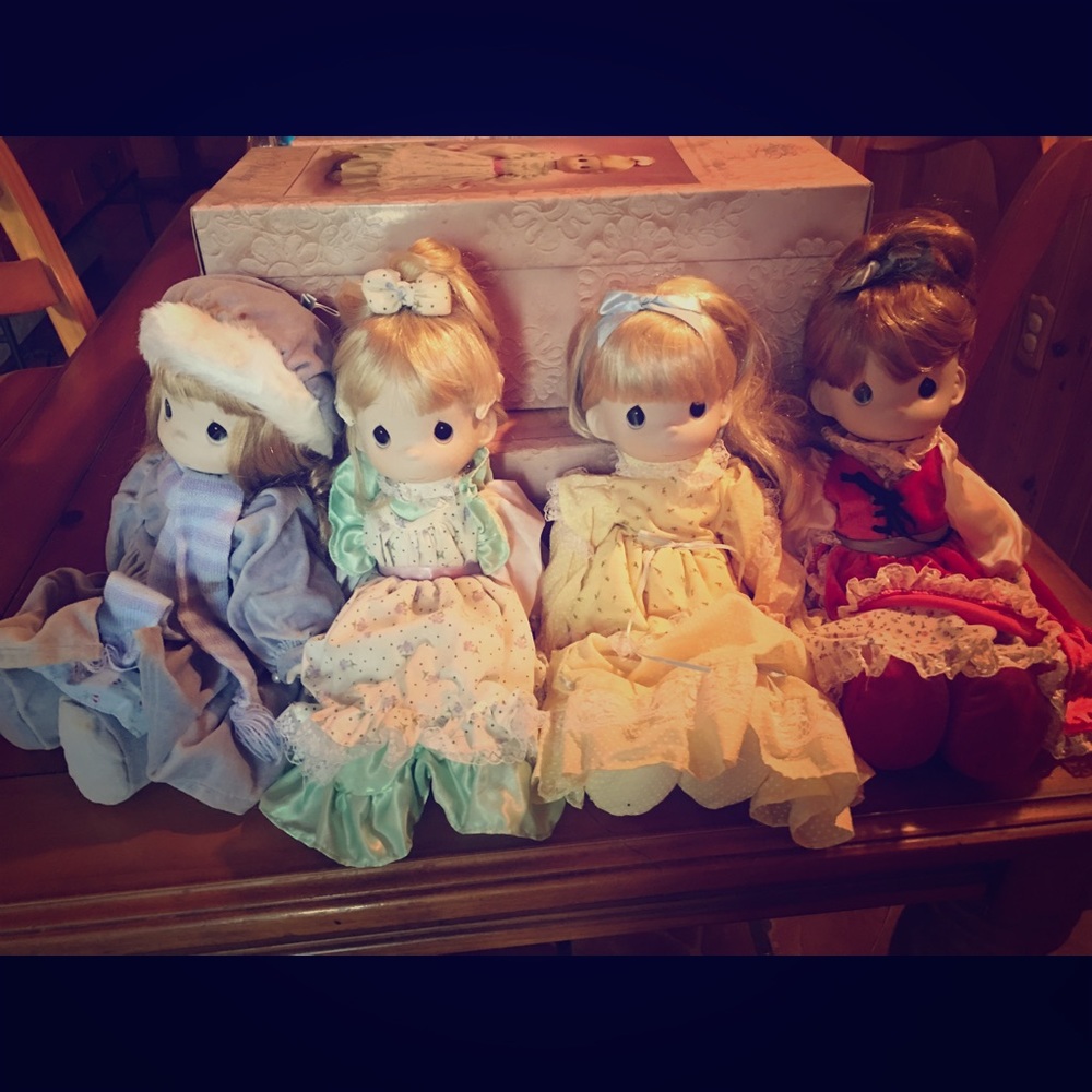 Precious moments”Four Seasons” porcelain dolls